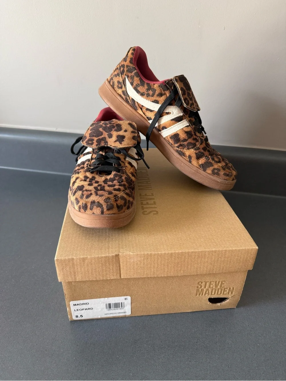 STEVE MADDEN MADRID Low top Sneakers NIB 8.5 Women’s Shoes Leopard Retro